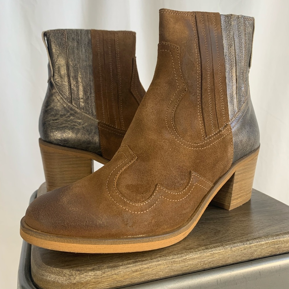 Sundance Brown & Metallic suede boots